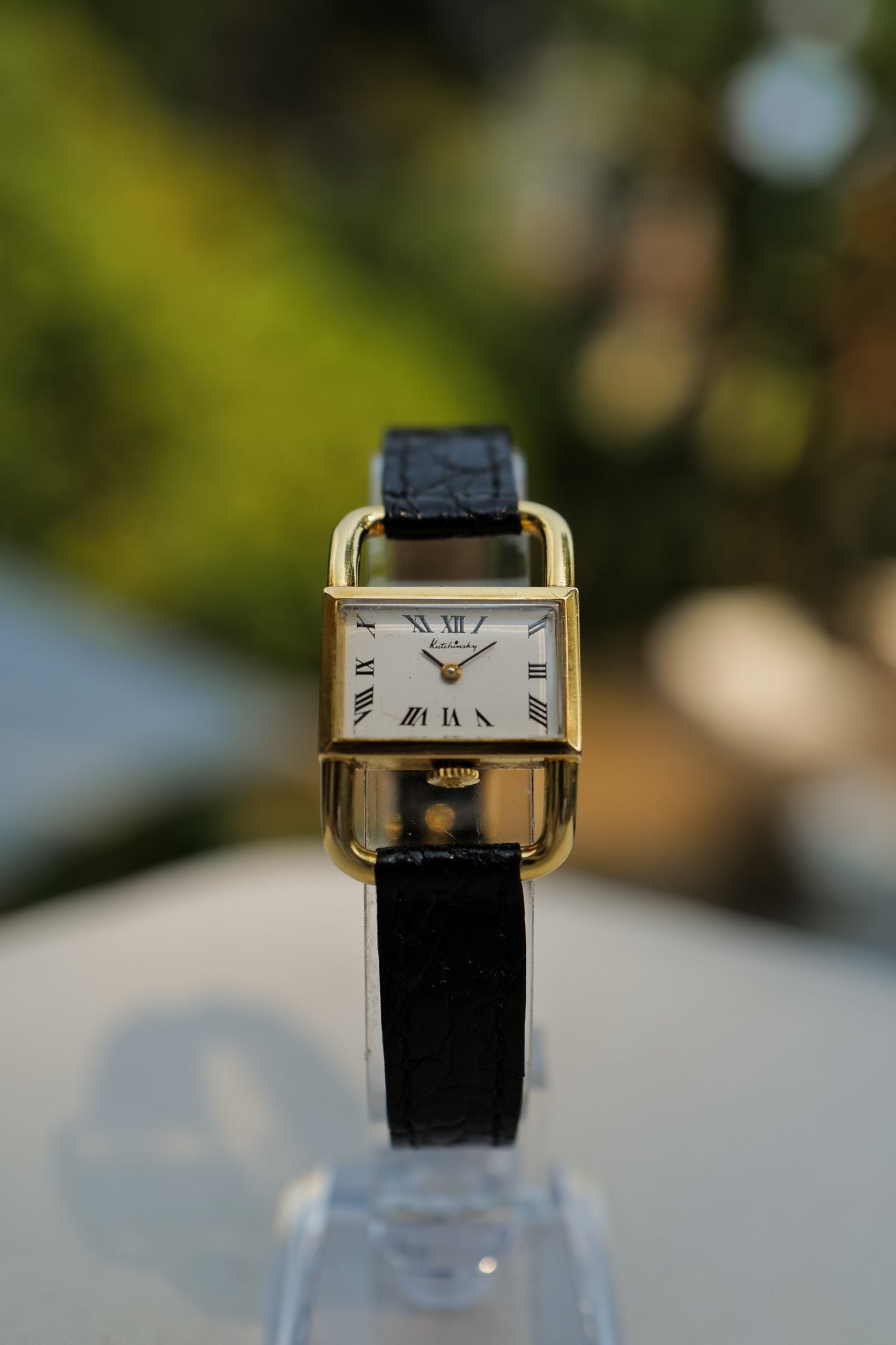 Jaeger-LeCoultre Etrier Kutchinsky 18K Gold Stirrup Watch