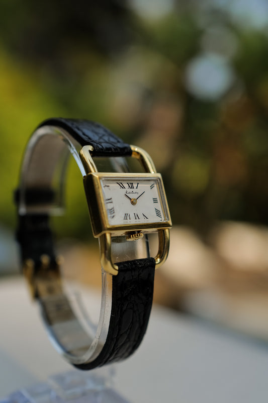 Jaeger-LeCoultre Etrier Kutchinsky 18K Gold Stirrup Watch