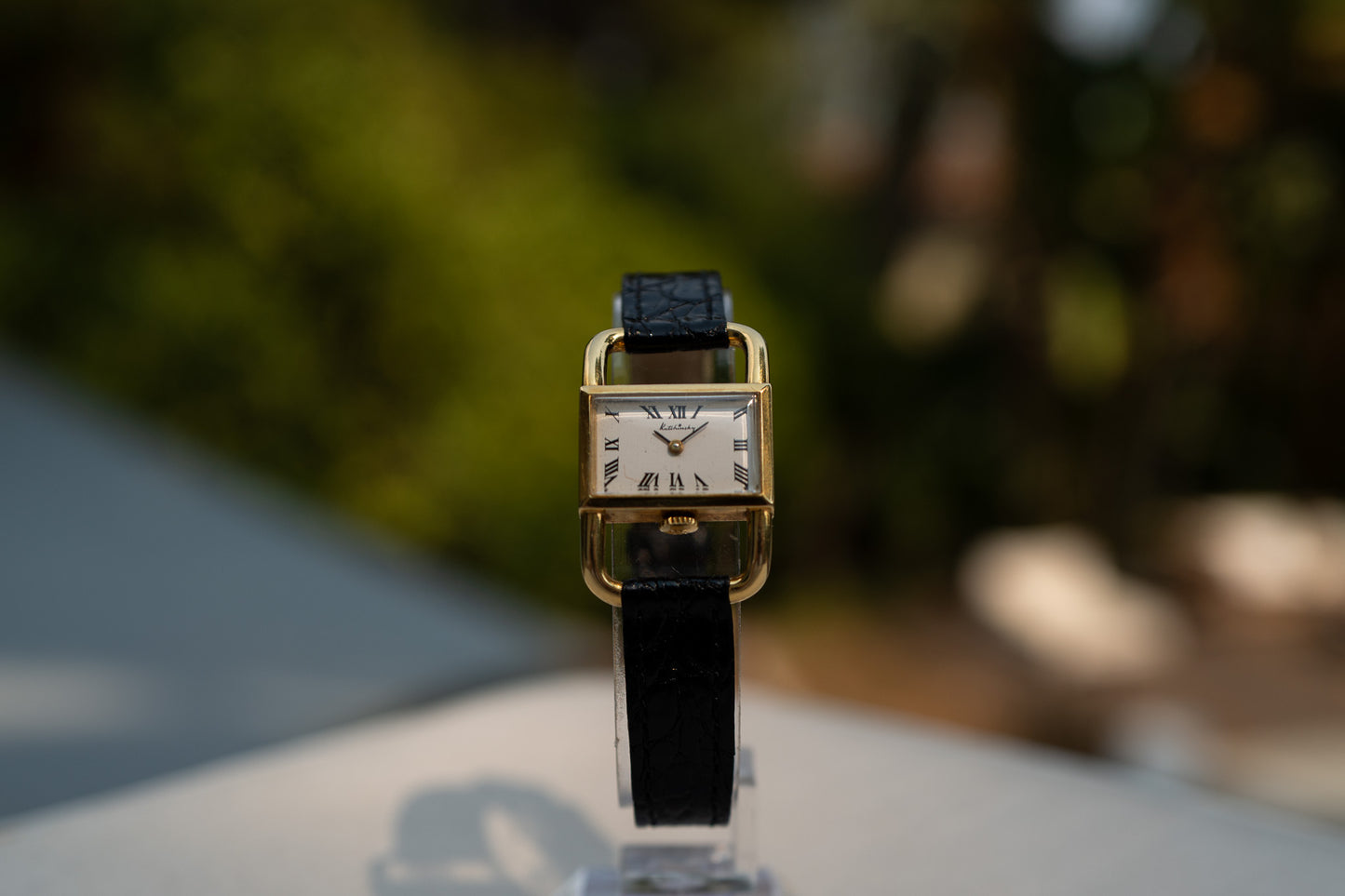 Jaeger-LeCoultre Etrier Kutchinsky 18K Gold Stirrup Watch