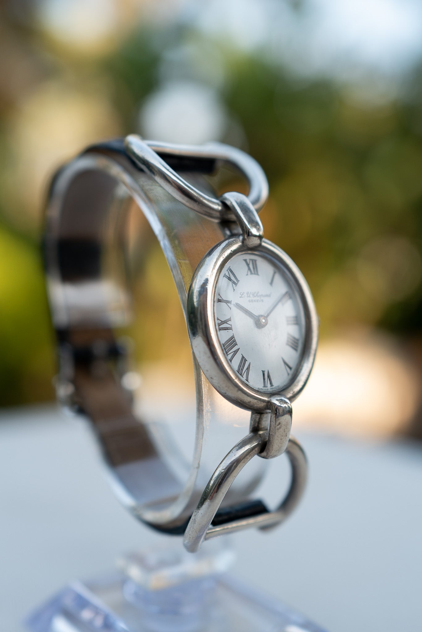 Chopard Genève Oval Stirrup Watch