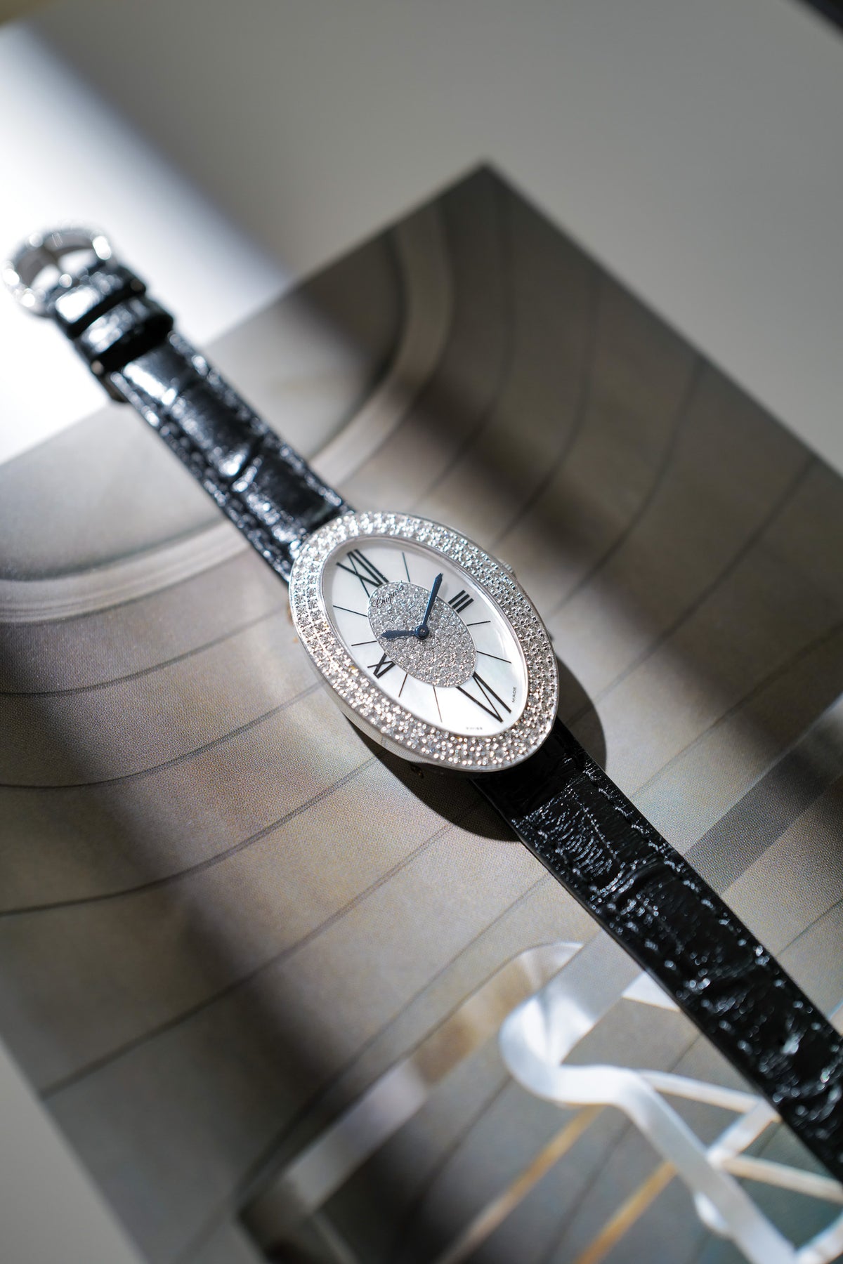Chopard 18K White Gold Classique Femme Diamond-Set